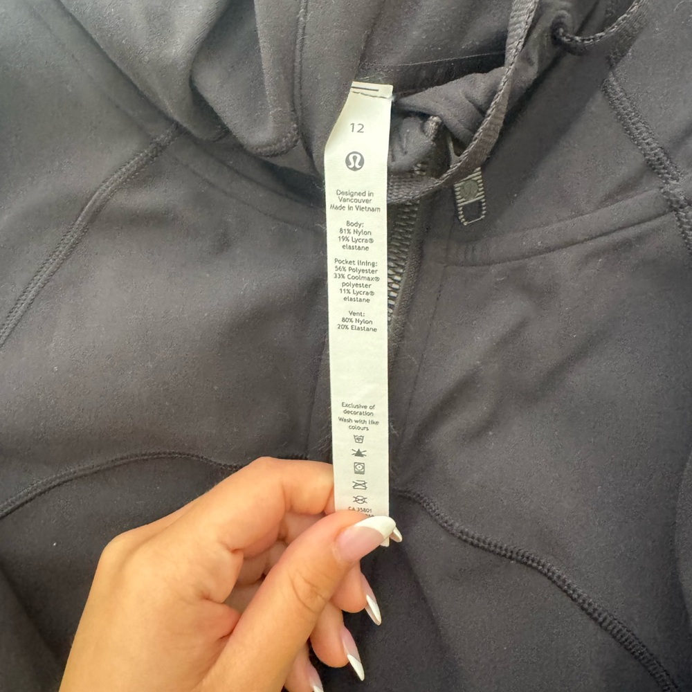 Lululemon Jacket - Picture 3 of 3